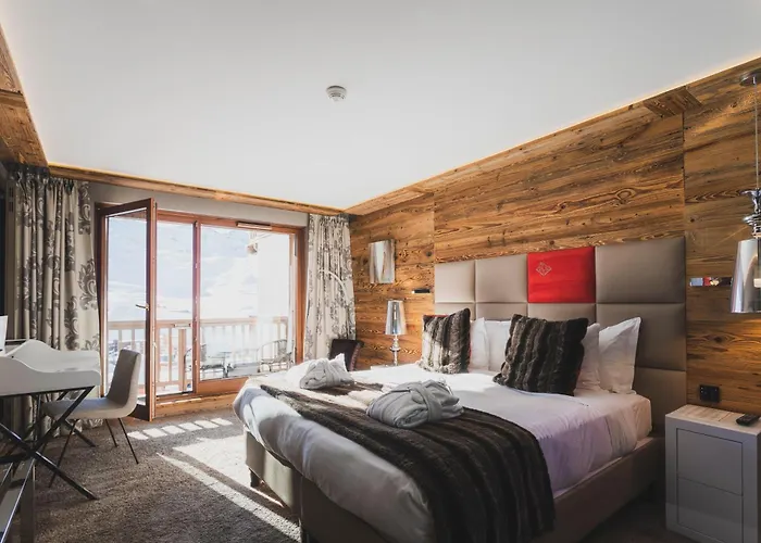 Hotel Koh-I Nor by Les Etincelles